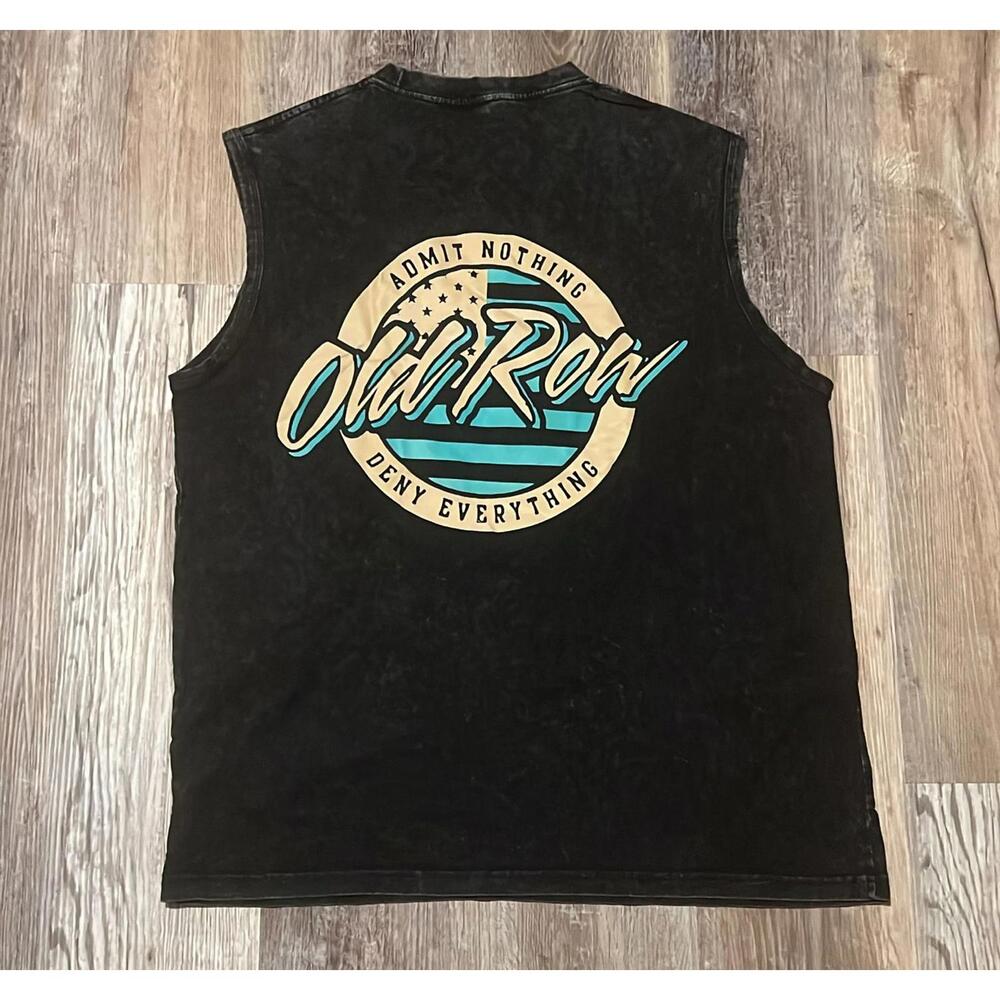 E#682-L-cotton 100%, super soft, super comfy, graphic tee
